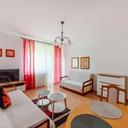 Zapleczna Standard By Bookinghost * كولوبرزيغ